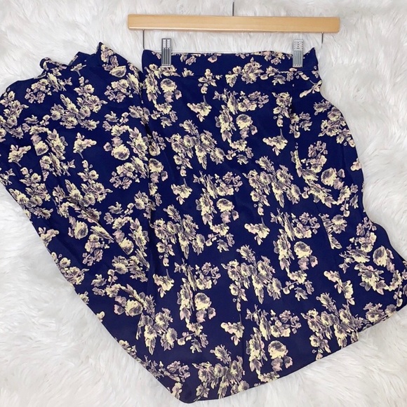 Flynn Skye wrap skirt - Picture 2 of 3